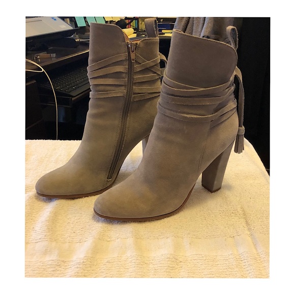 Steve Madden Glorria Suede Ankle Boots - Picture 5 of 5